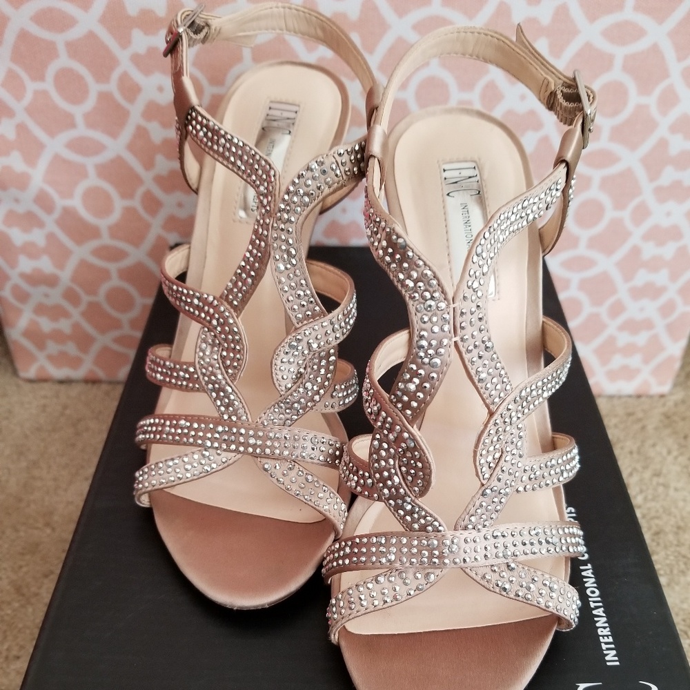 *SOLD* INC heels